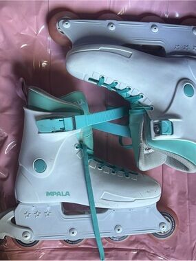 IMPALA Women's White & Teal Adjustable Roller blades